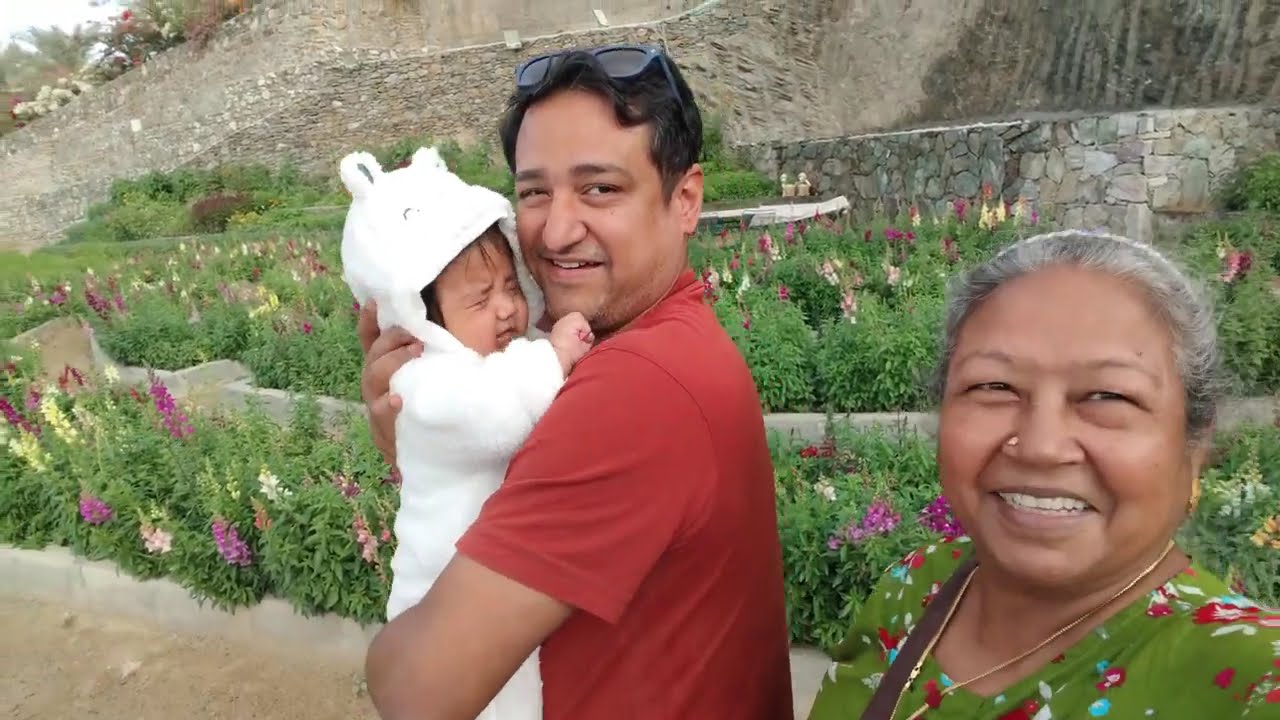 Sharjaha U.A.E ke Farm House Gye Part-4 |Pahadi Jagat Daadi |Kamla Negi