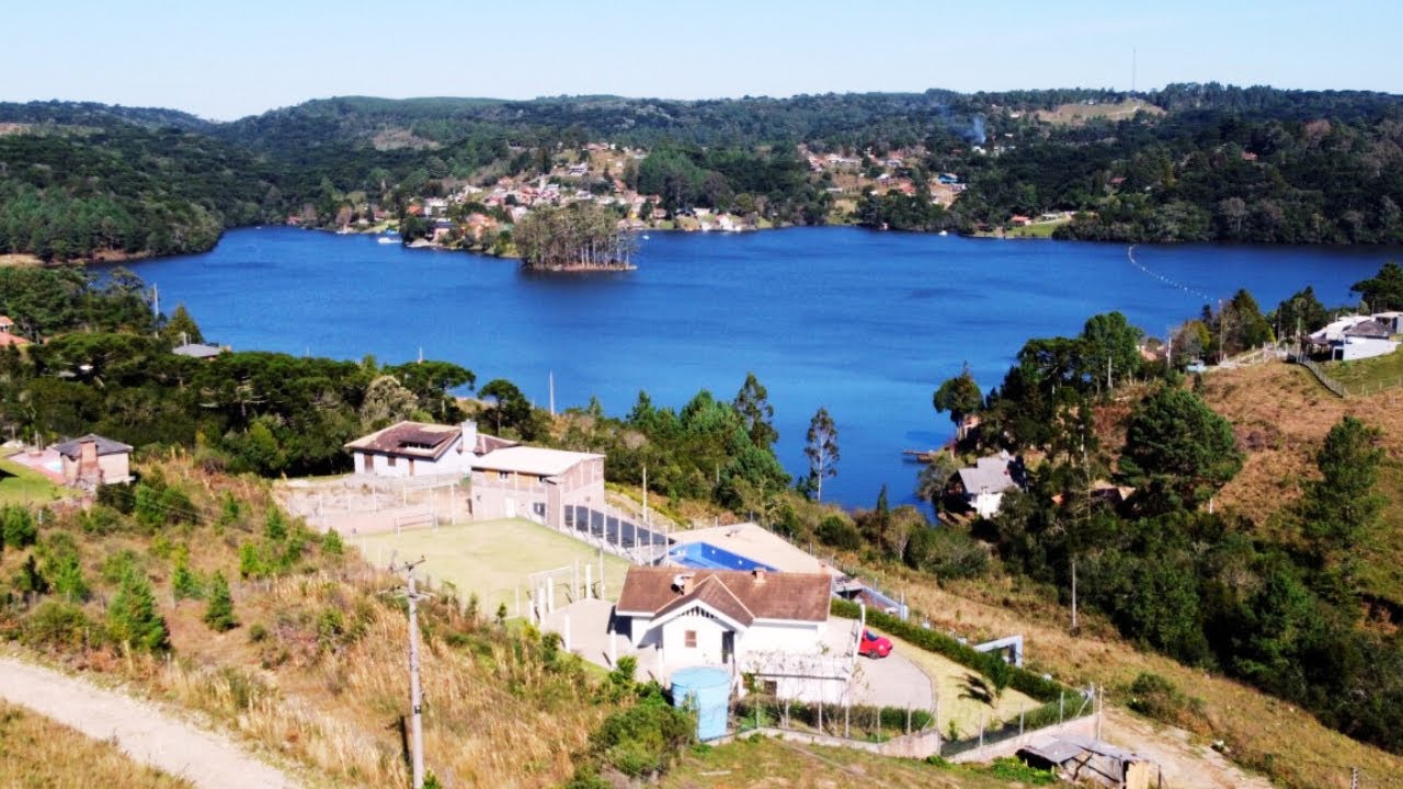 O SEU LAGO VISTO DA JANELA - LINDA CASA MOBILIADA E DECORADA. AMAZING HOUSE IN BRAZIL. SERRA RS.