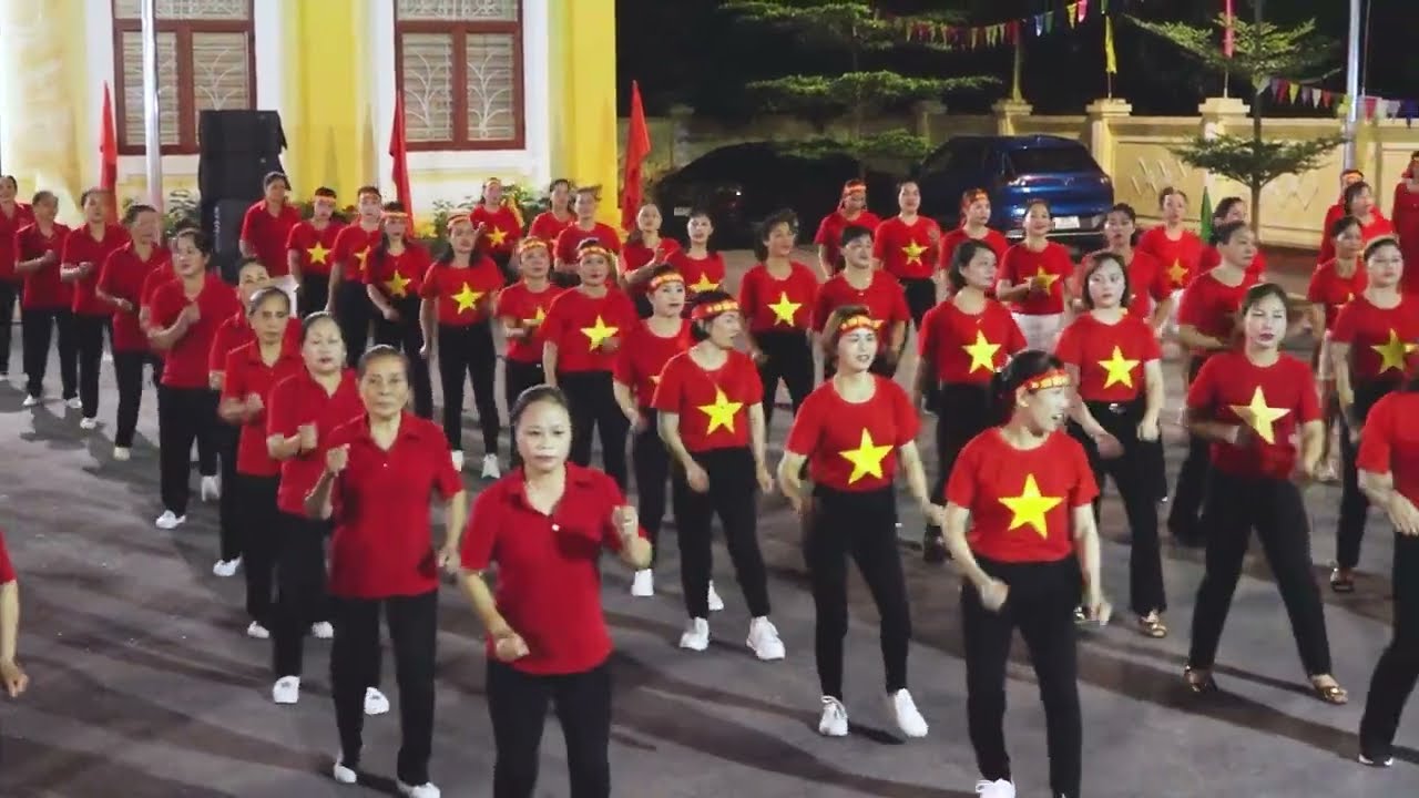 nhảy 18 bước tổ quốc gọi tên mình