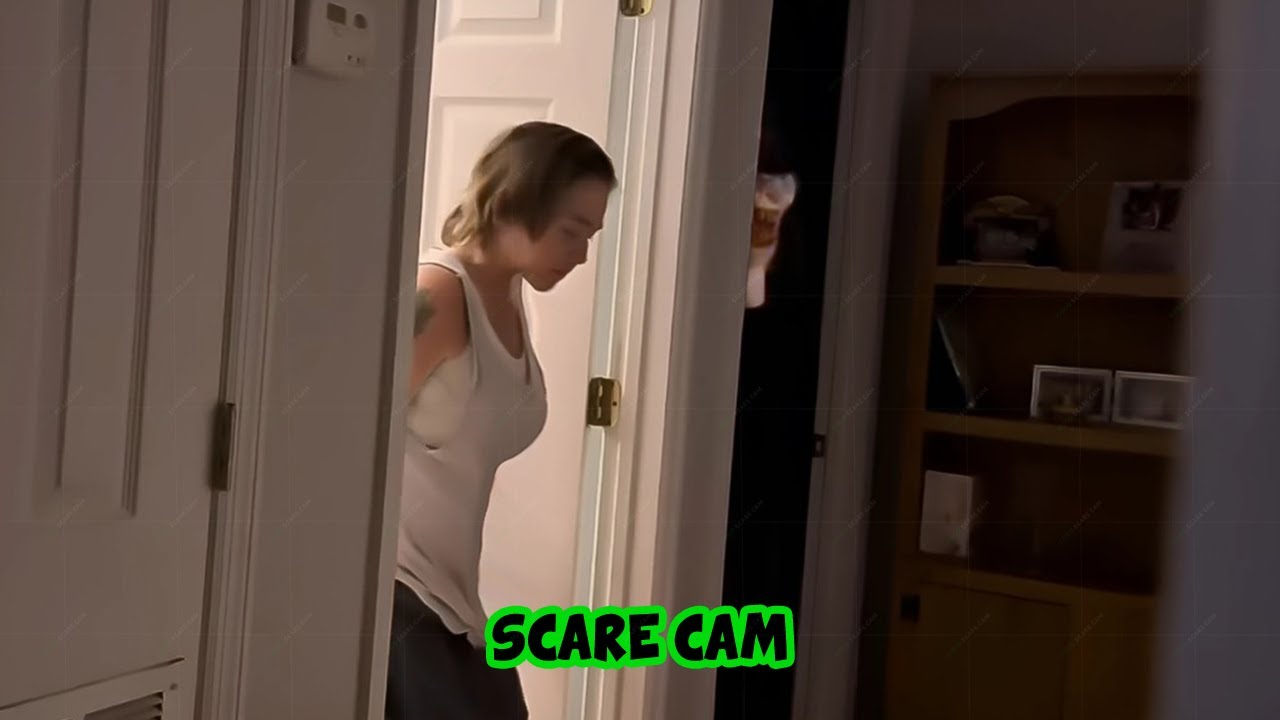 BEST SCARE CAM Priceless Reactions 2025😈#257 | Funny Scare Cam 🤣| Jump Scare 😂| CoCo Scare Cam |