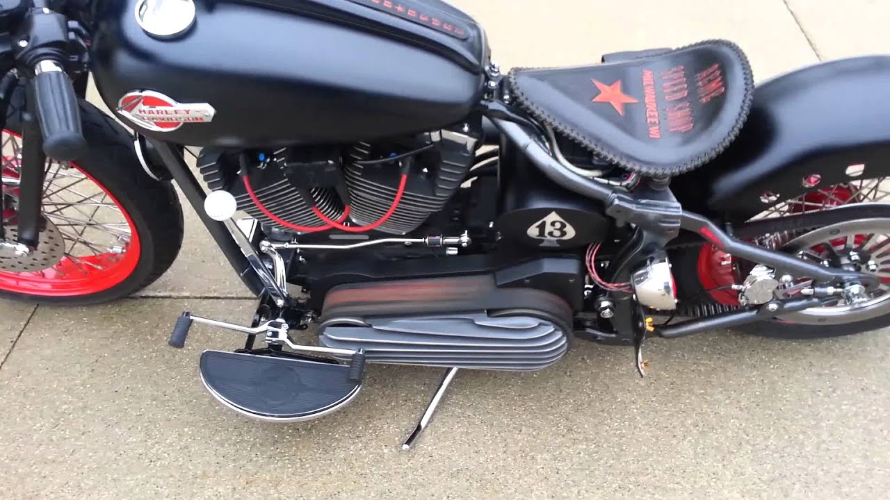 HotRod Deuce #1 Harley softail (bobber-style)