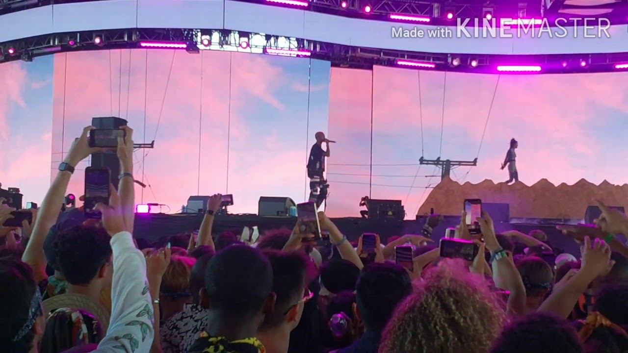 JADEN SMITH ft WILLOW SMITH @ COACHELLA