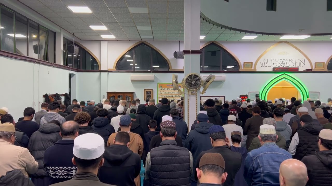 Travi 24 Slough Diamond rd masjid Ghosia uk