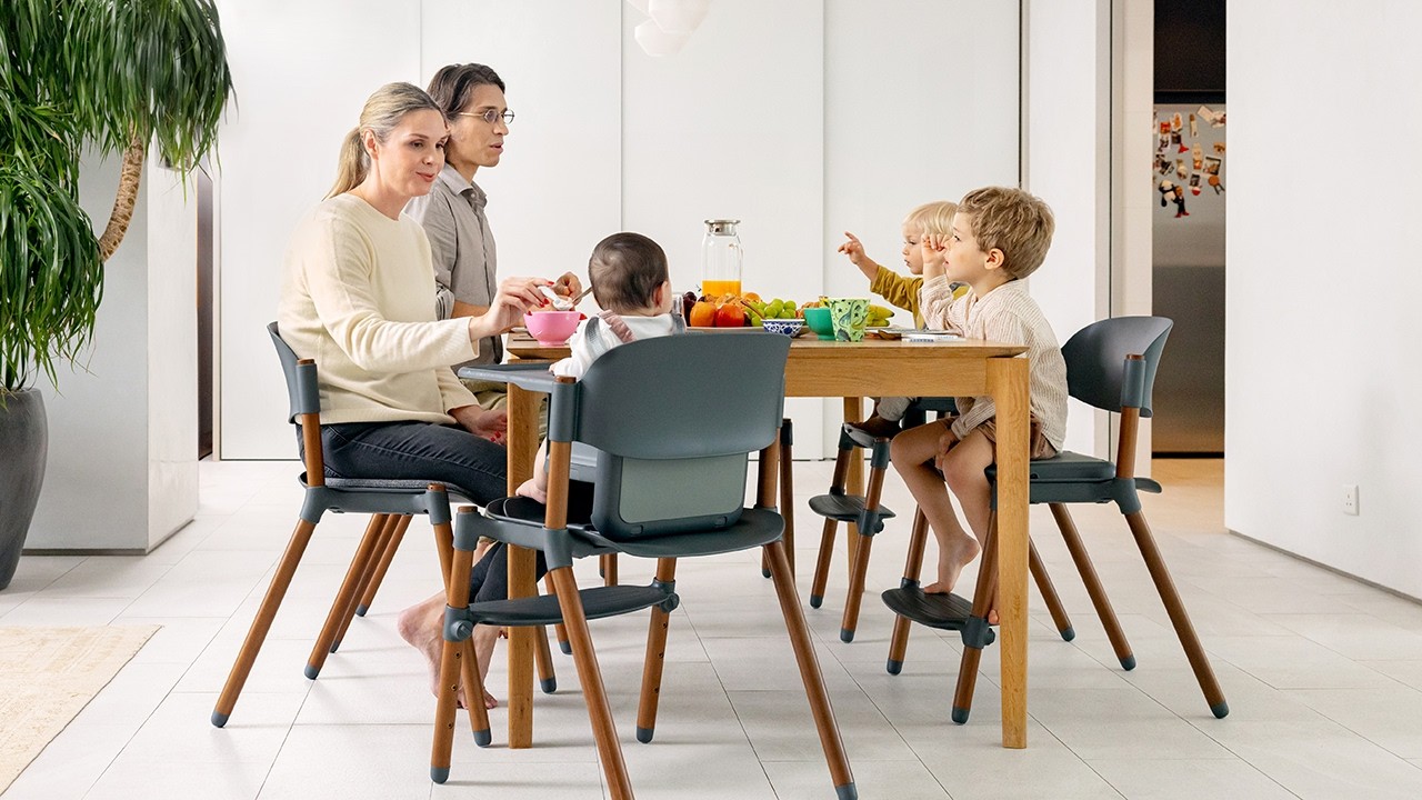 One family. One chair. Bombol® KengaRu™ Seat Introduction