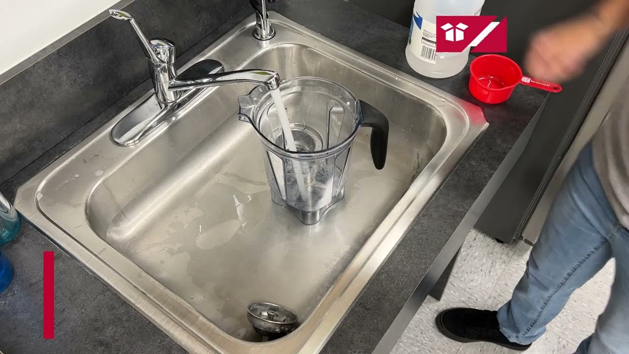 How to Remove Stains from a Vitamix Blender