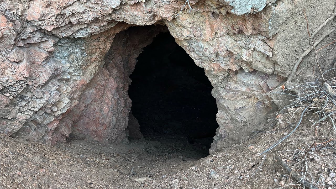 Exploring an Abandoned Mining Area in Colorado: 4K No Talking Virtual Hike (National Forest)