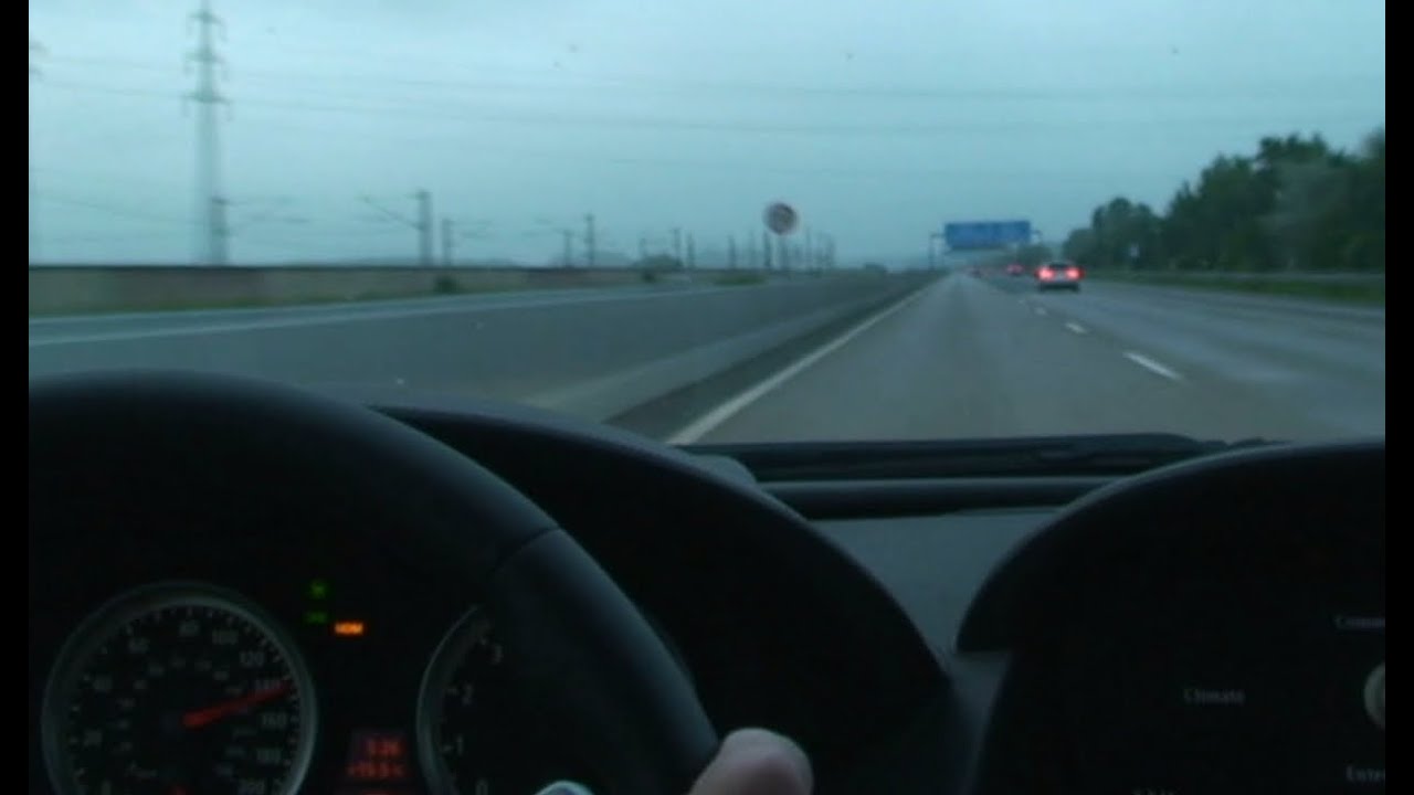 332 km/h / 207 mph BMW M6 V10 tuned Autobahn top speed by US pilot David R on German Autobahn