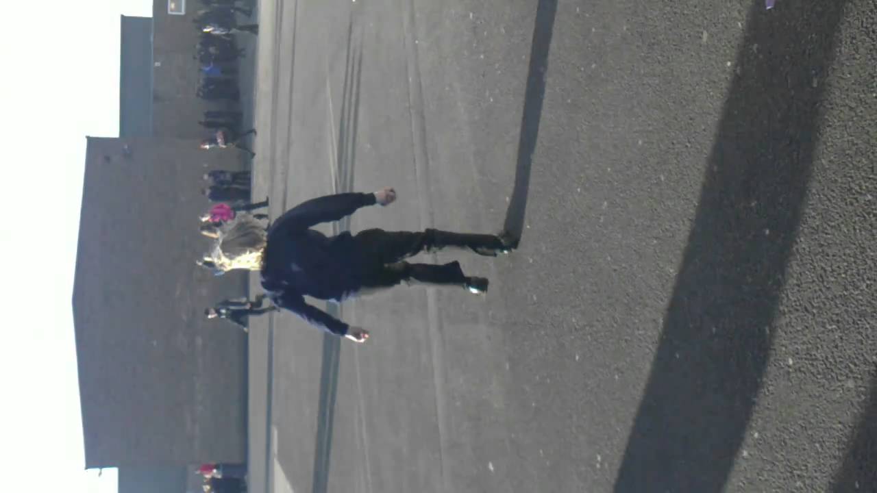 Clozzer The Juggler