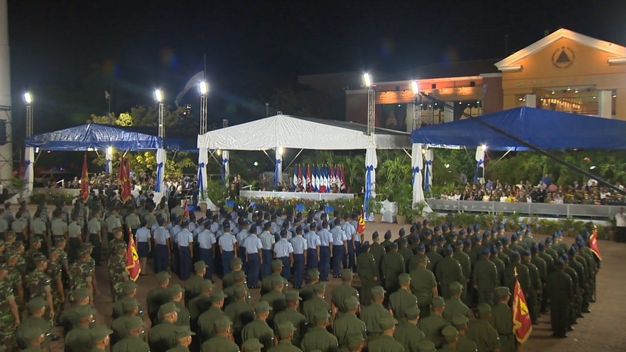 Acto de toma de posesión del cargo de Comandante en Jefe del Ejército de Nicaragua