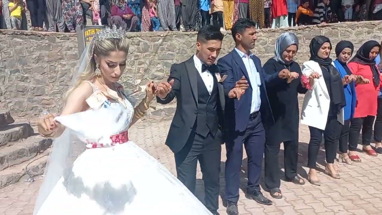 AYNUR & MUHARREM ..GELİN HANIM HALAY BAŞI gaziantep düğünleri Kilis düğünleri polatsaz Mahmut Polat