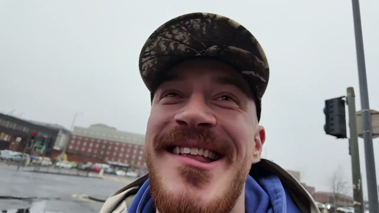 BELFAST FOOD TOUR! St George&rsquo;s Market, Common Market & More !