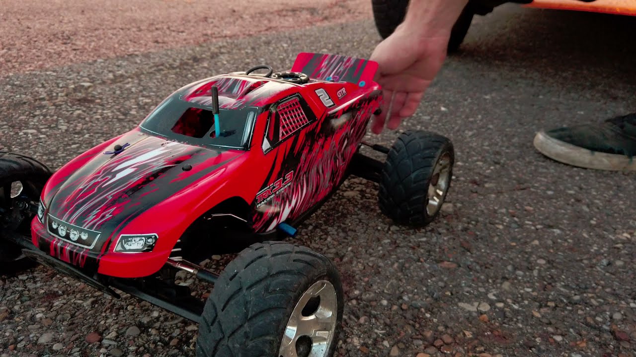 Traxxas jato 3.3 ripin around