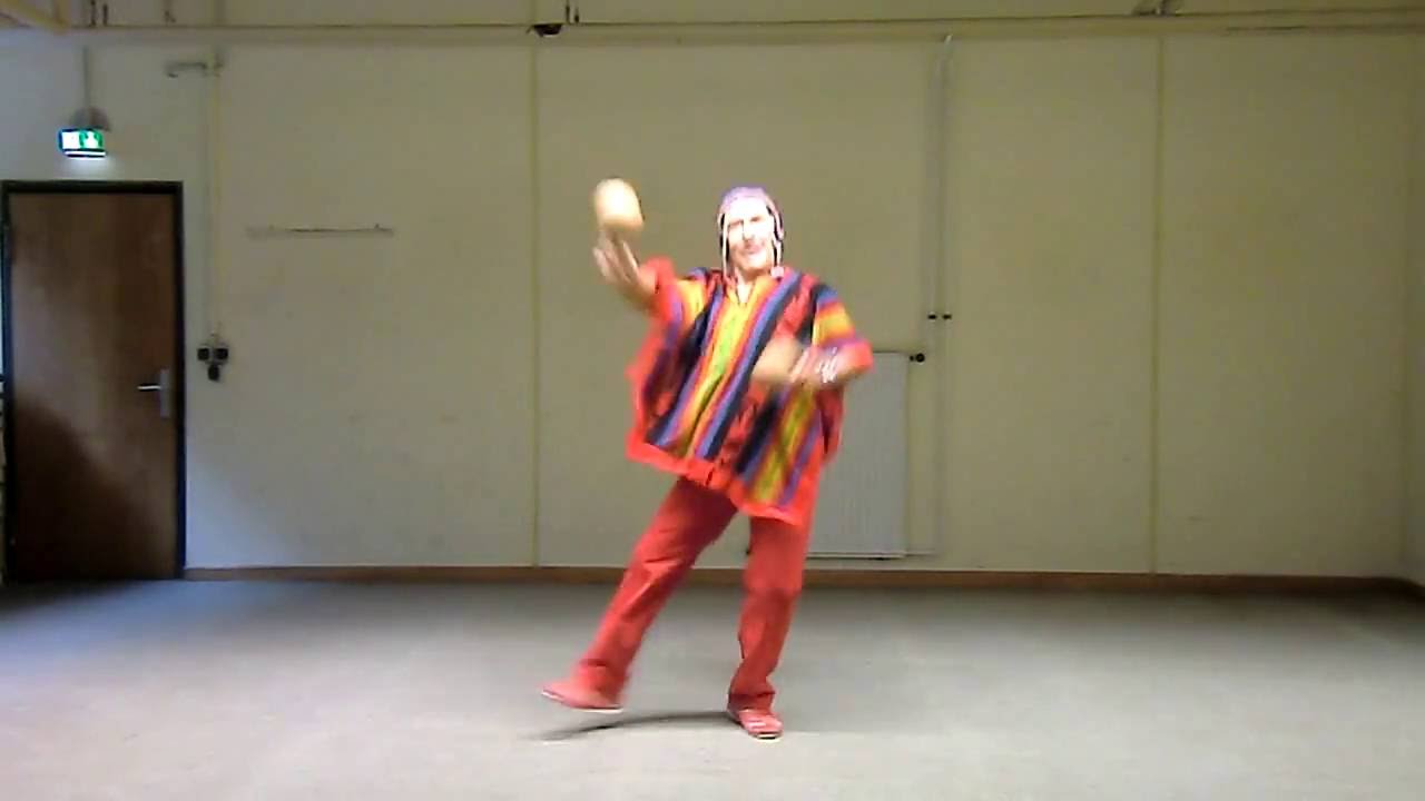 Discodancer Vlado tanzt mit den Maracas