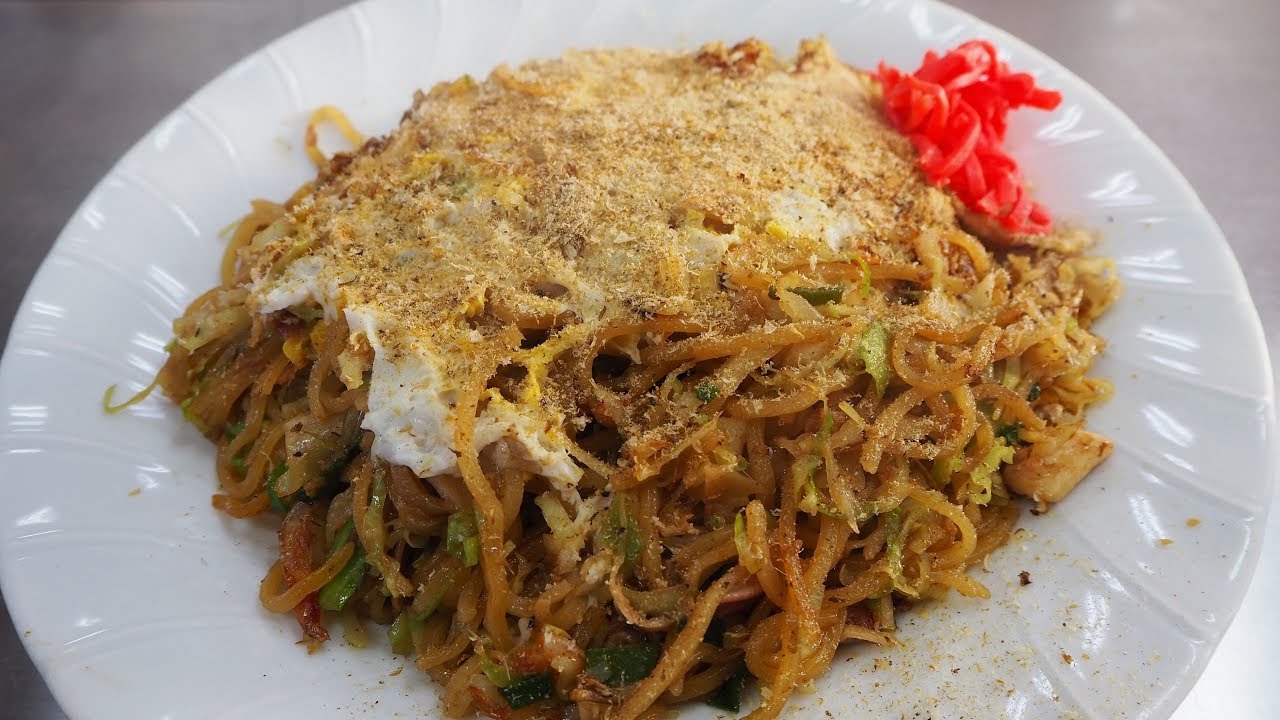 現地で評価の高い富士宮焼そば店！【お好み食堂伊東】「五目焼そば大盛」美味しくて感動した！素朴でマイルドな味付けが好き！静岡・富士宮