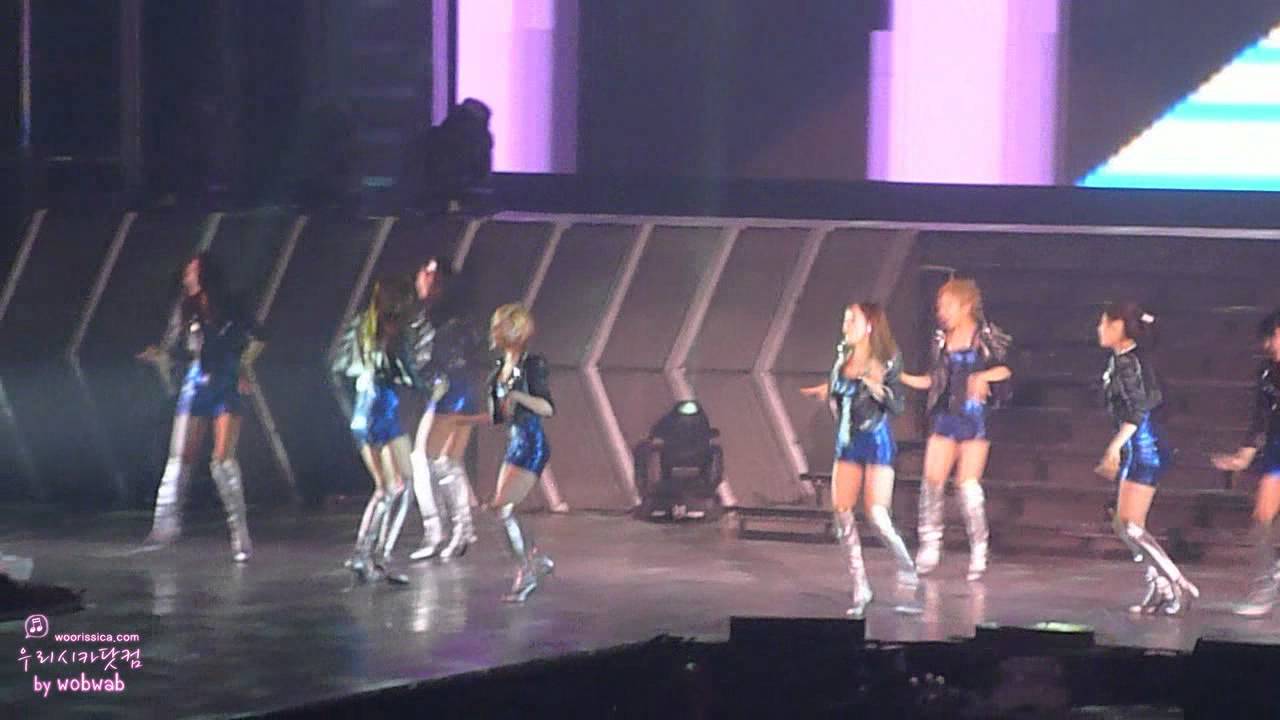 120212 Girls' Generation Tour in Bangkok - BAD GIRL by wobwab