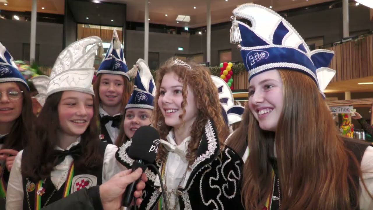 Jeugdprinsen krijgen sleutels bij Sleuteloverdracht