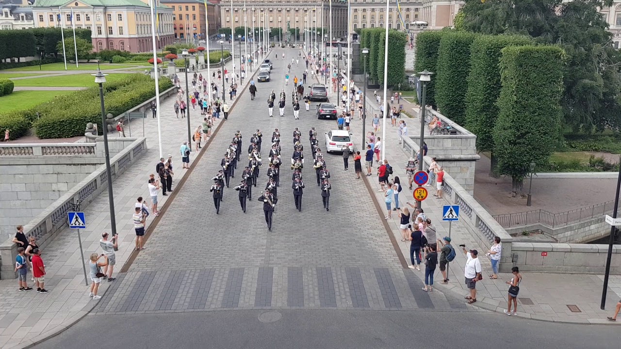 Hemvärnets Musikkår Umeå på Norrbro / General Cederschiöld