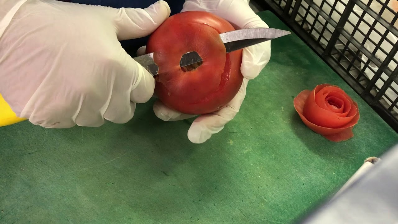Como hacer una rosa con un tomate