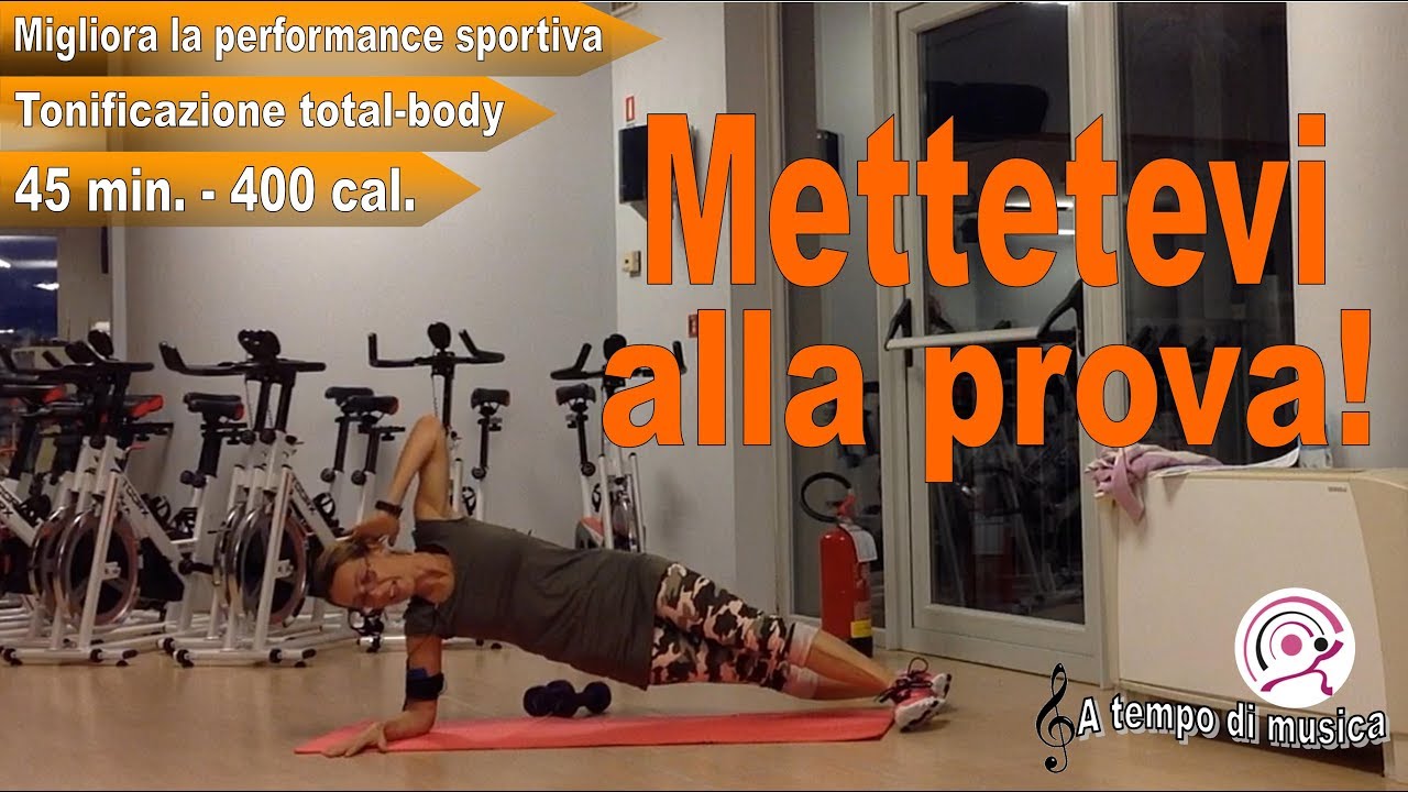 Allenamento a circuito ad alta intensità per tonificare e bruciare calorie