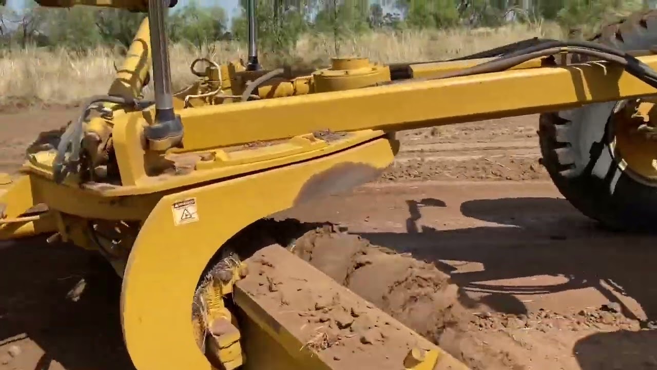 Heavy Grade. Good Gravel Shoulder Retrieval, Water. Tyre Roll