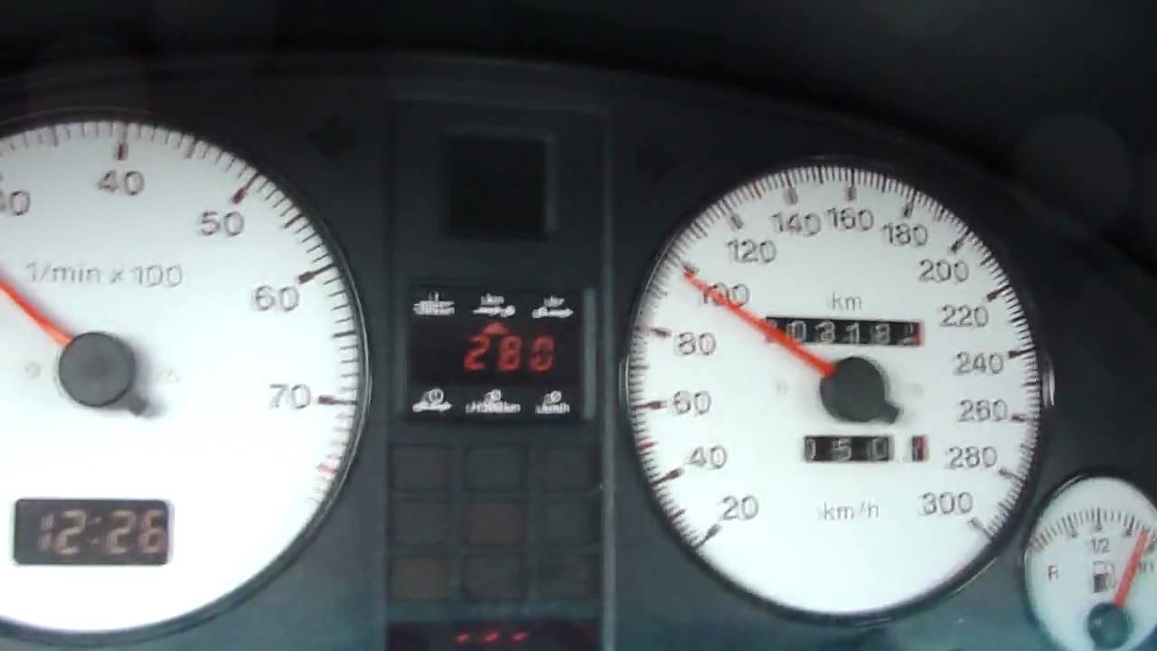 Audi RS2 on the motorway 300 km/h