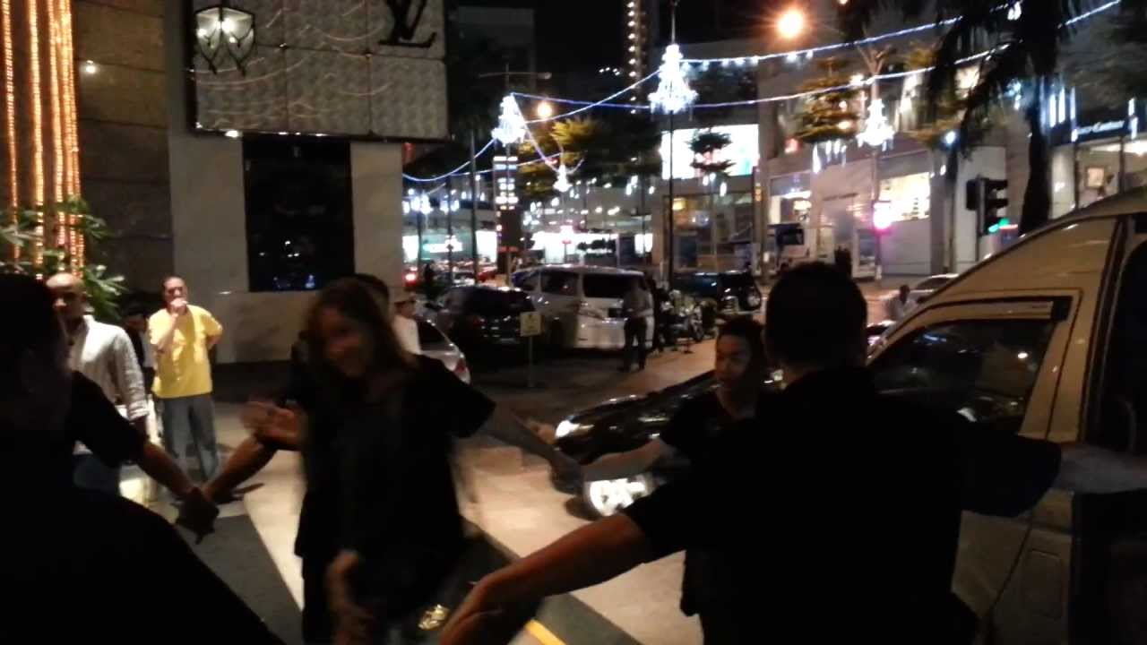 [HD][FANCAM] T-ara Walk In Hotel Malaysia ( 02/10/2012 )