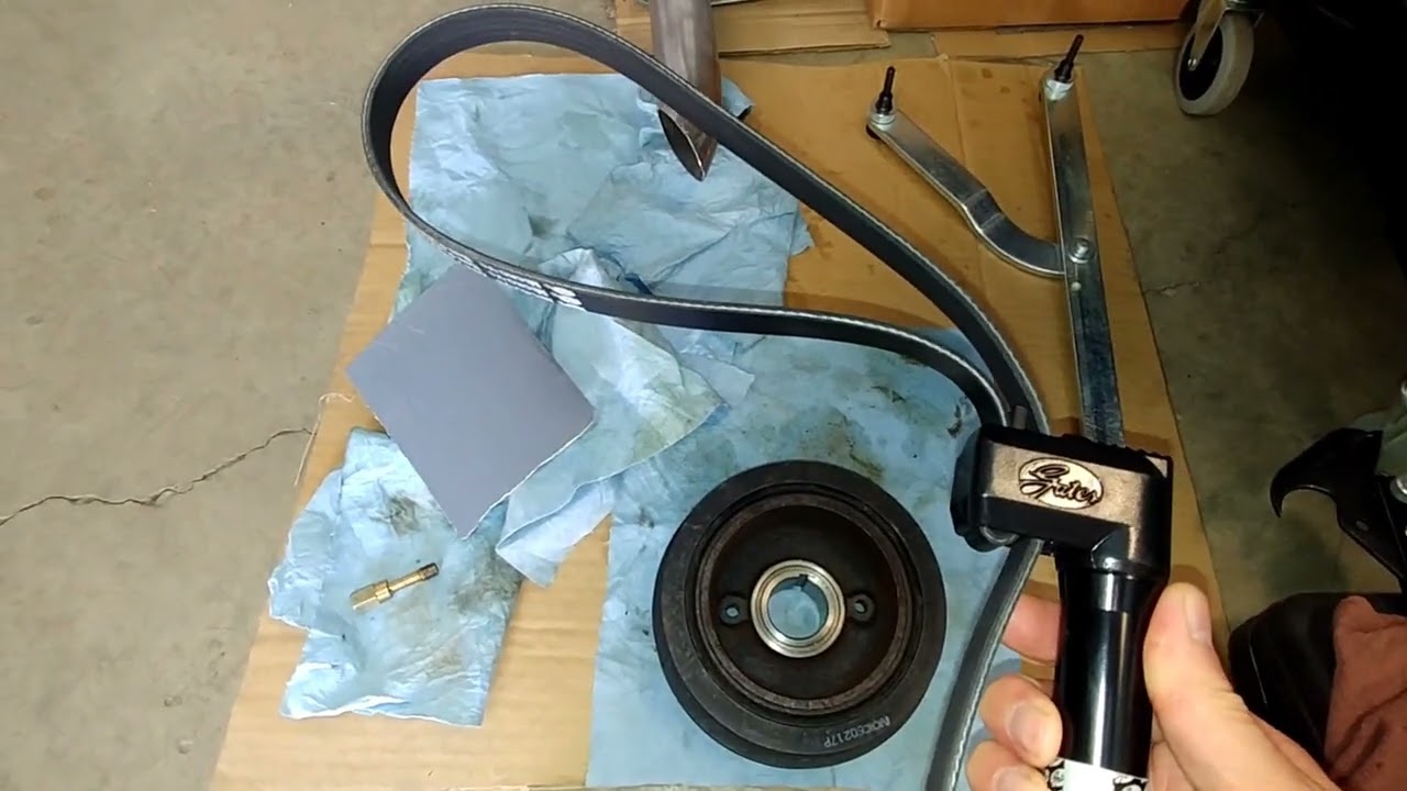 2006 Suzuki Grand Vitara Front Crank Seal Replacement