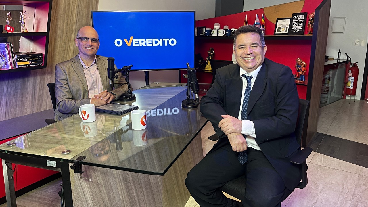 Ep 06: Brasil, EUA, China e os Limites do Direito Internacional | Paulo Henrique Portela