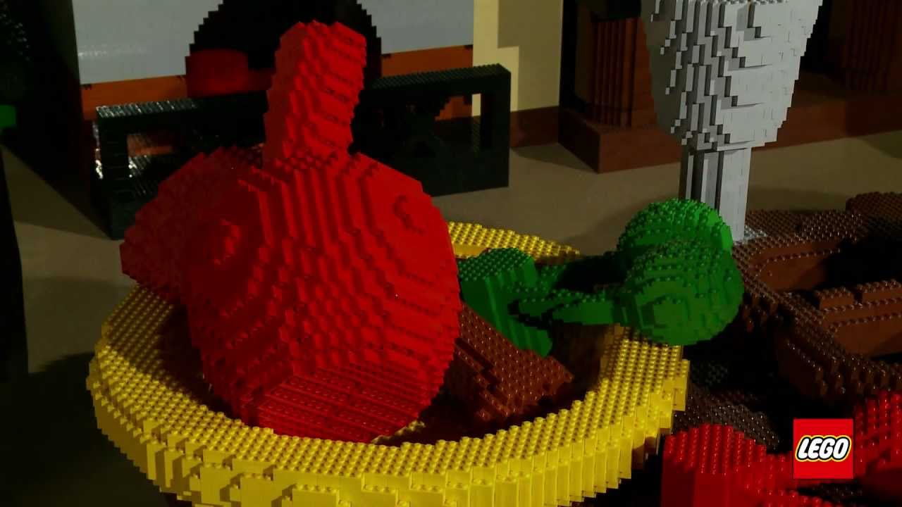 Bringing Bag End to Life - LEGO The Hobbit - Behind The Scenes
