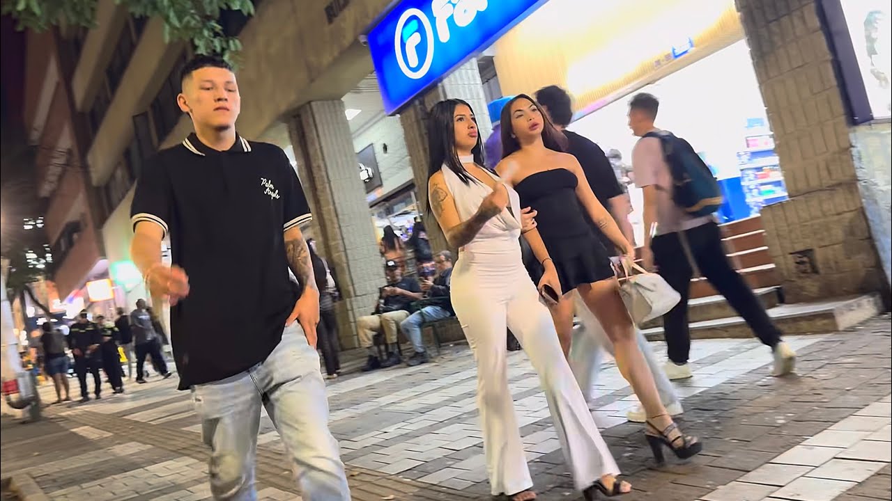 MEDELLIN COLOMBIA NIGHTLIFE: WHERE MEN LOSE THEIR HEARTS 🇨🇴 [4K SCENES]