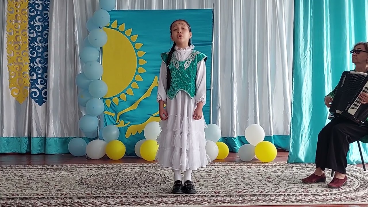 Шотай Ділназ 9 жас.Халық әні 