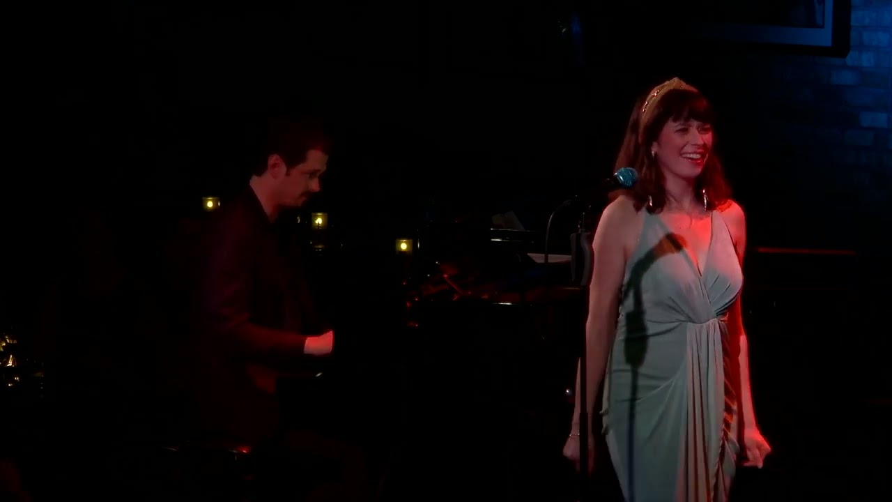 Tallying Strangers - Leslie Vincent - Live at The Dakota