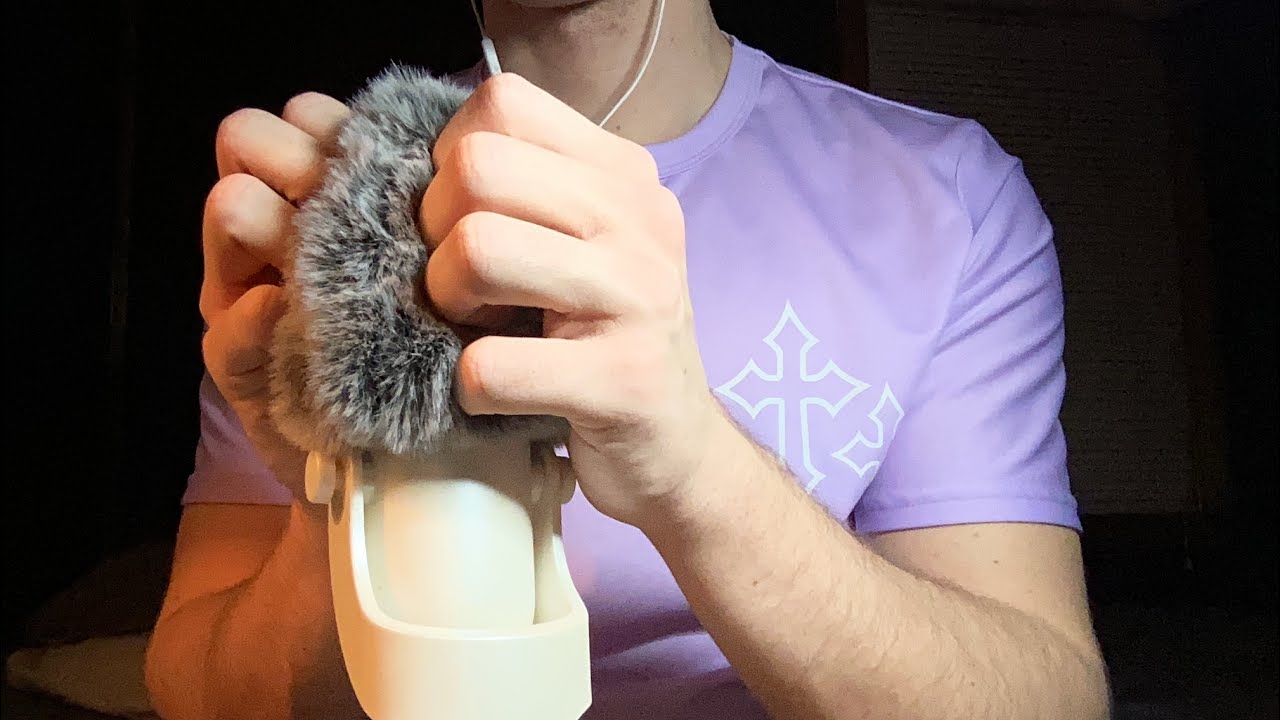 Short ASMR| Fluffy Mic Scratching