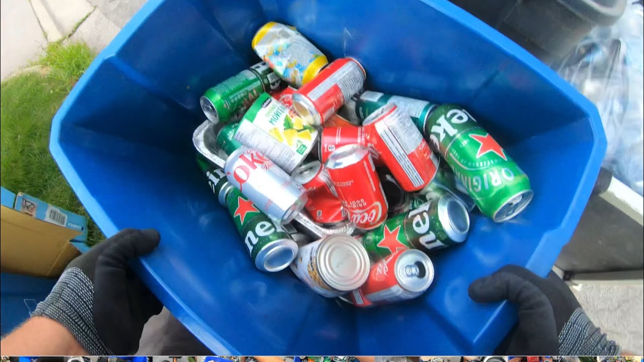 Wednesday night Collecting cans ￼