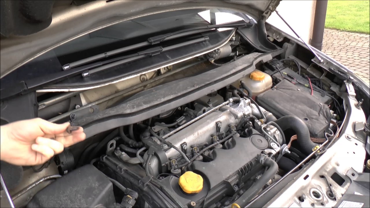 Jak zdemontować podszybie - Opel Zafira