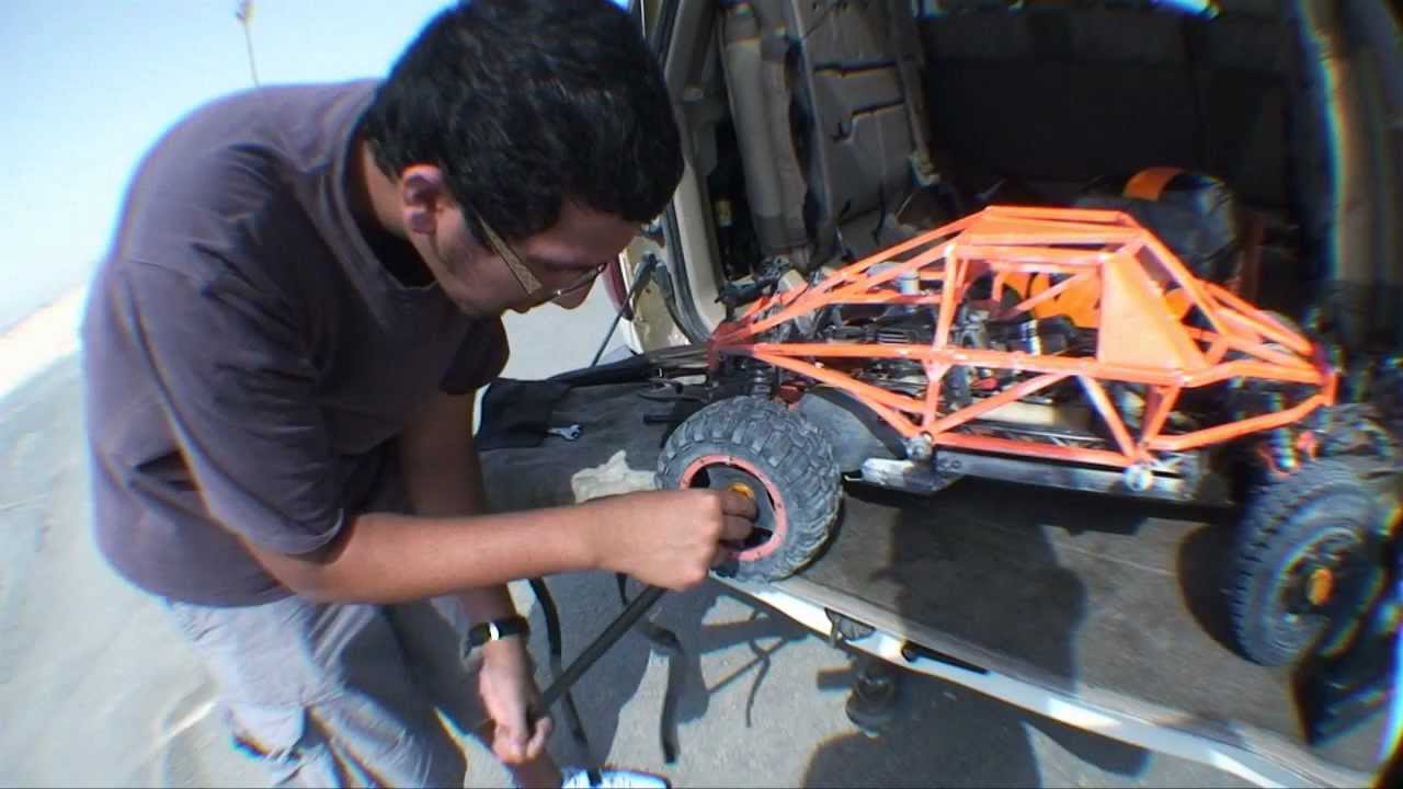 BAJA 5T Messing at Dubai Airport