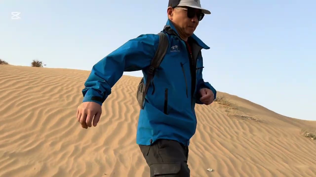 Dubai Sunset in the deserts - Dune Bashing 