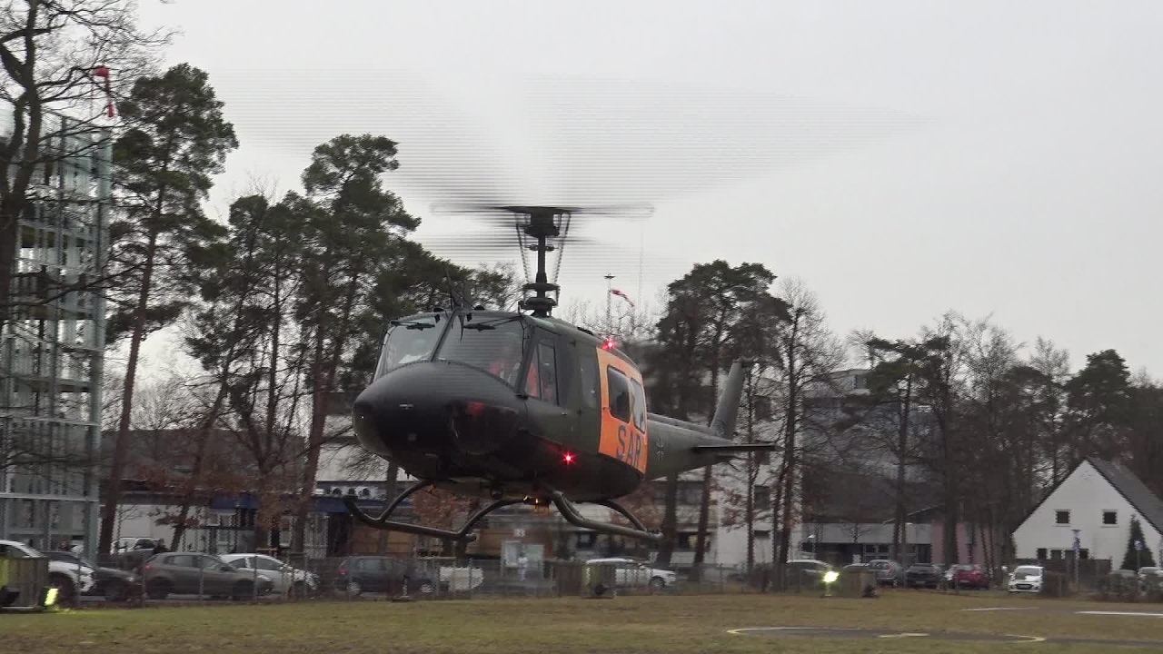 RTH SAR 41 Bundeswehr Heeresflieger Fliegerhorst Nörvenich startet an Uniklinik Bonn am 20.02.2017