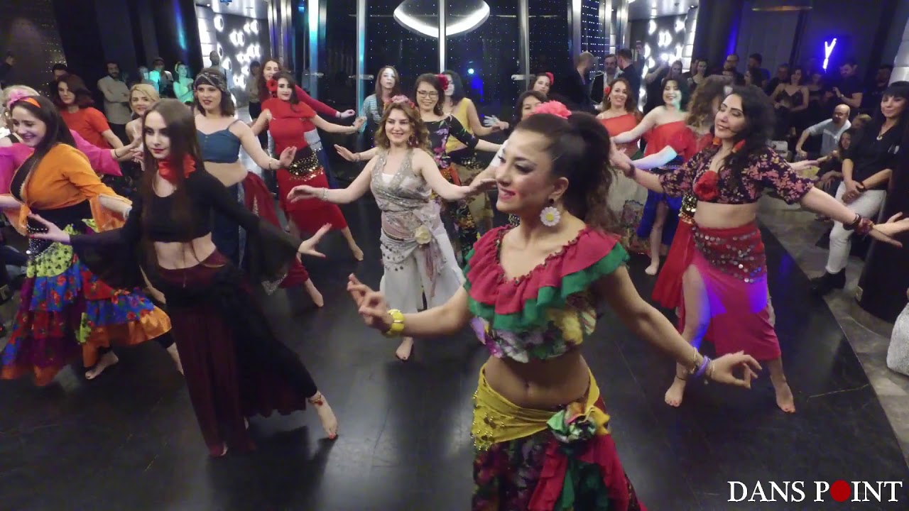 Kardeş Türküler - Anako | Roman Oryantal Dance Show | World Dance Day 2019