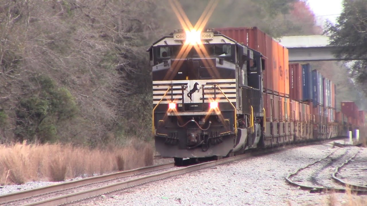 NS 1086 leads NS 207 in Dover, GA 2/5/20