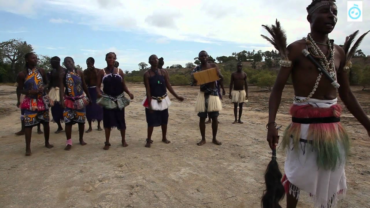 Supaki Kalazi - The Singing Wells