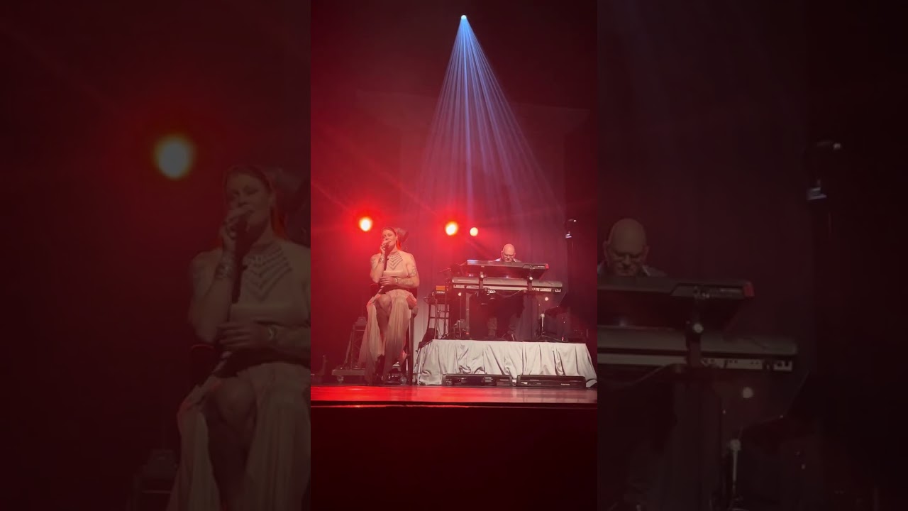 Floor Jansen Strijdlust tour Leeuwarden- Lonely