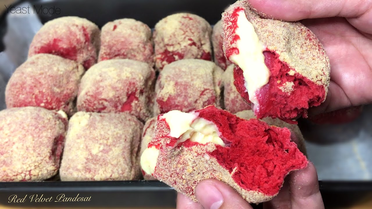 RED VELVET PANDESAL soft & fluffy recipe | Cream Cheese Filling