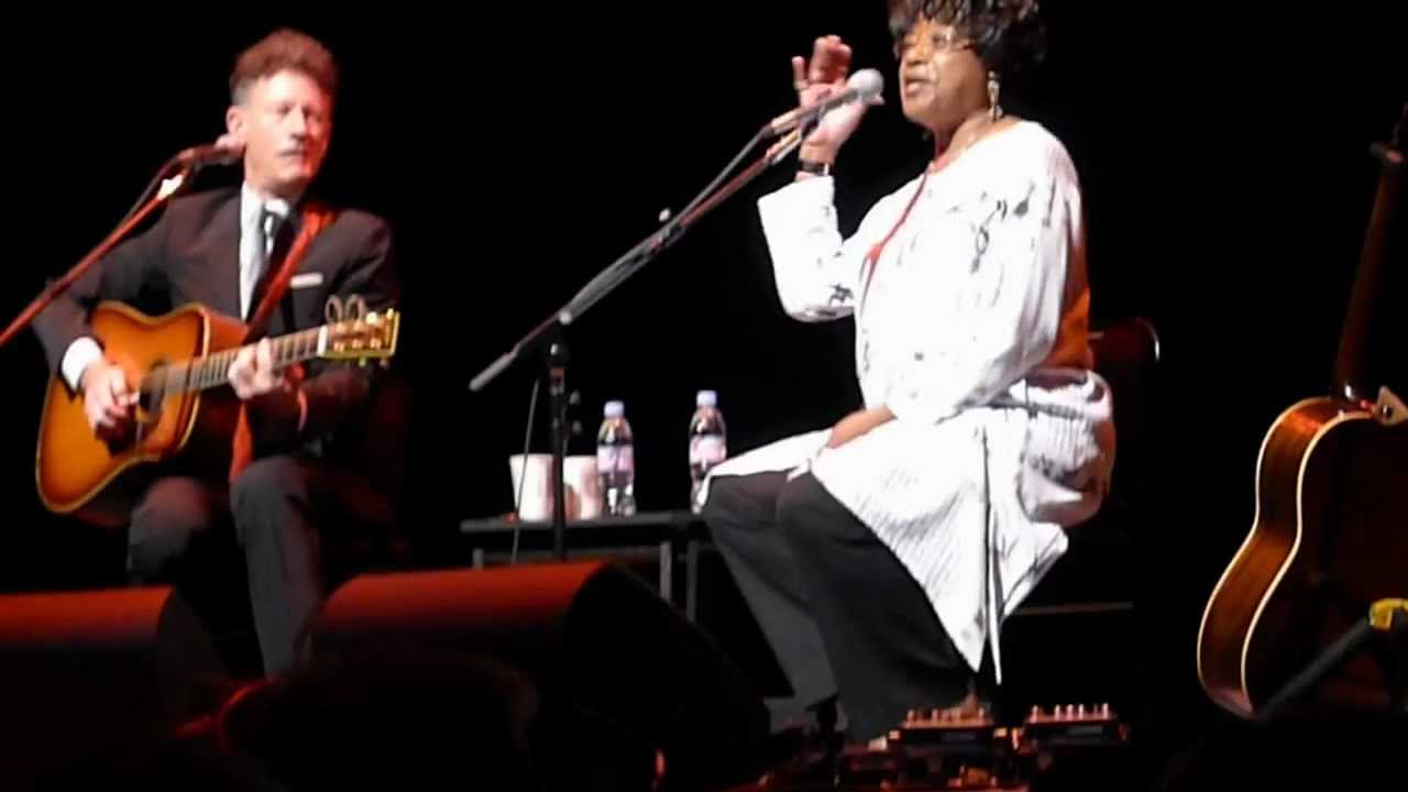 Lyle Lovett & Francine Reed 'What Do You Do' @ Atlanta Symphony Hall 3 14 12 AthensRockShow.com