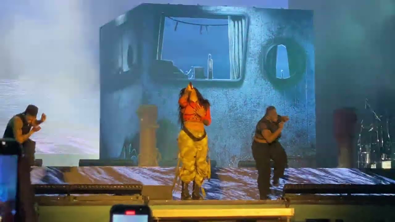 SZA - Low (Open'er Festival, Poland, 2023)