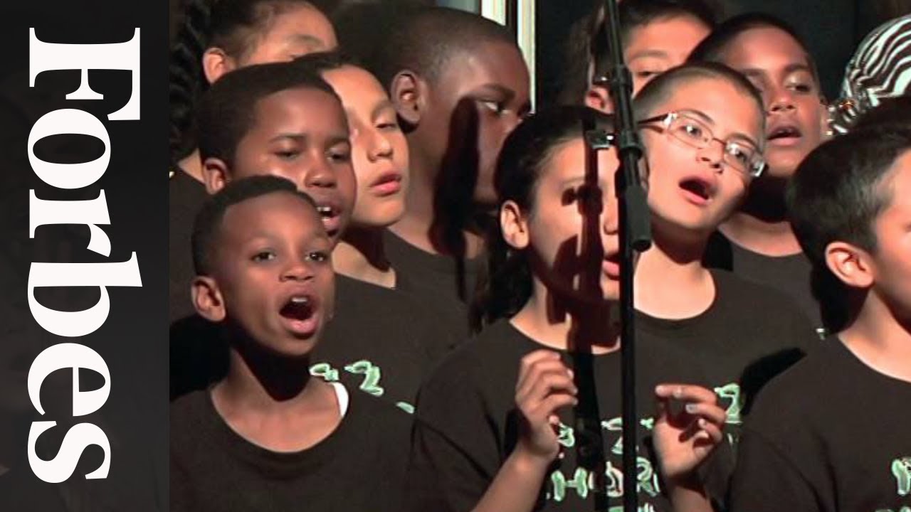 PS 22 Chorus Performs 