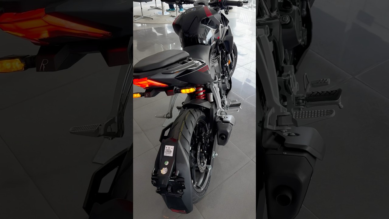 Newly Launched Black Xtreme 250r❤️&zwj;🔥 #xtreme250r #heroxtreme250r