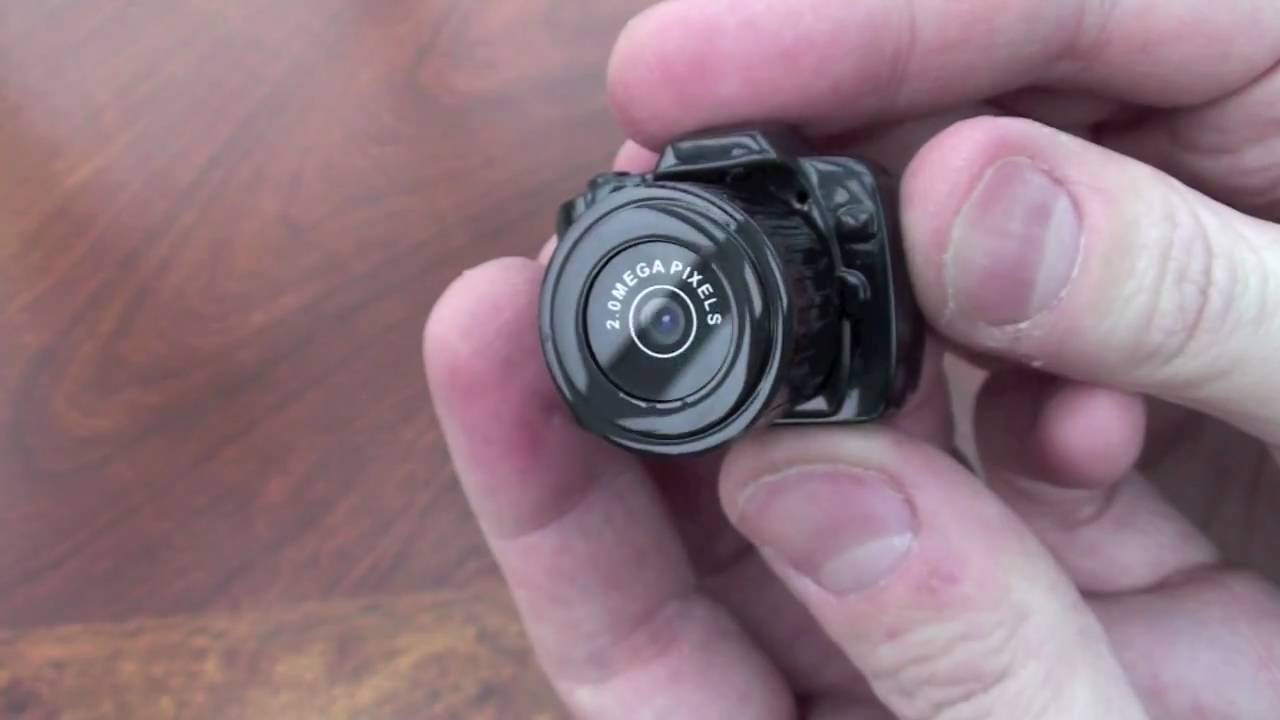 Y3000 — самая маленькая в мире видеокамера с разрешением 720p (в 2011 году)