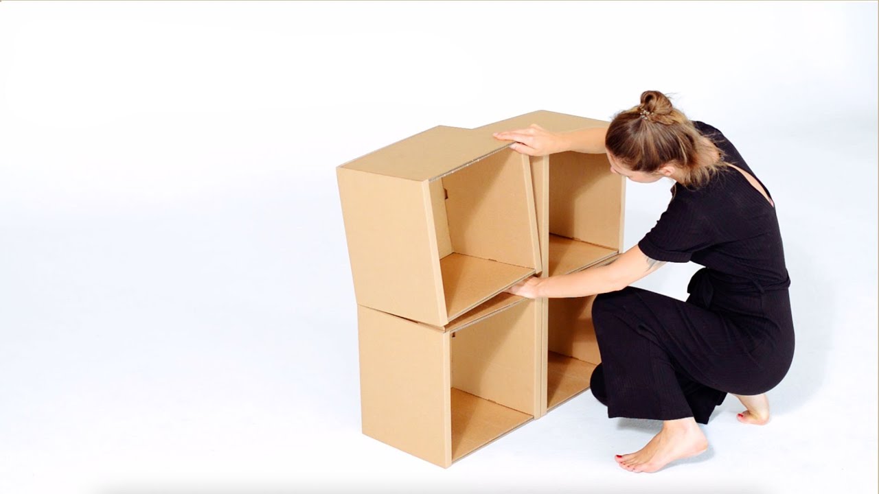 Construction of the modular shelving system made of sustainable corrugated board | ROOM IN A BOX