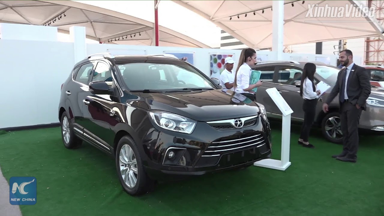 Syrian government puts up trade fair to attract foreign business
